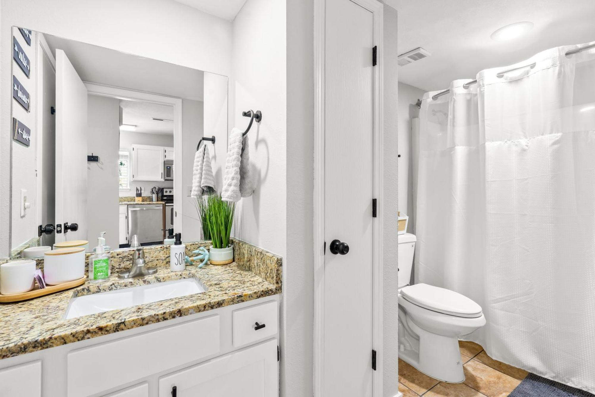 Walk-In, No Stairs Condo, Pets Welcome, 4 Mins To Silver Dollar City, 14 Mins To Ball Park Of America, Amazing Ozark Mountian Views Branson Eksteriør billede