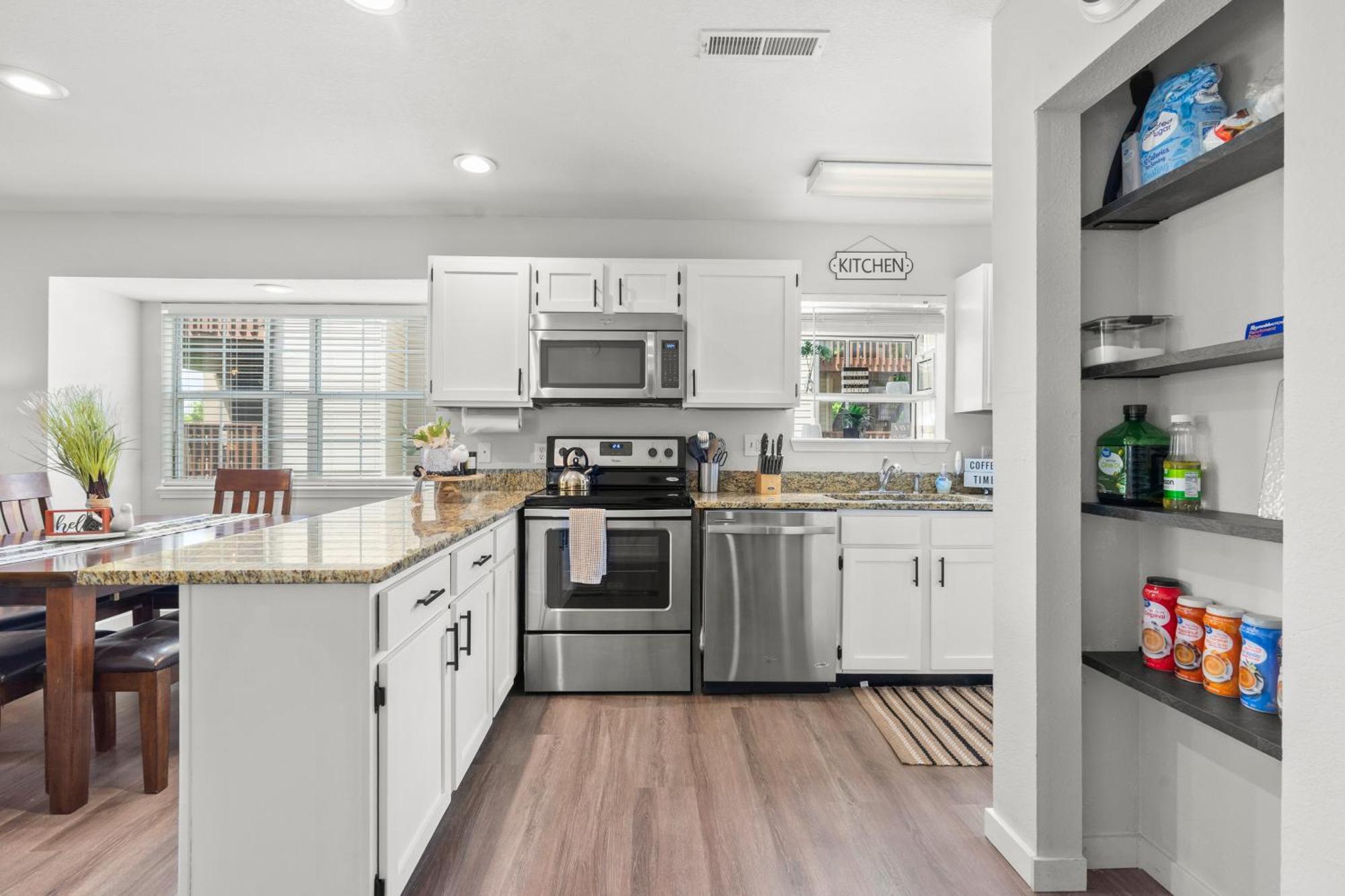 Walk-In, No Stairs Condo, Pets Welcome, 4 Mins To Silver Dollar City, 14 Mins To Ball Park Of America, Amazing Ozark Mountian Views Branson Eksteriør billede